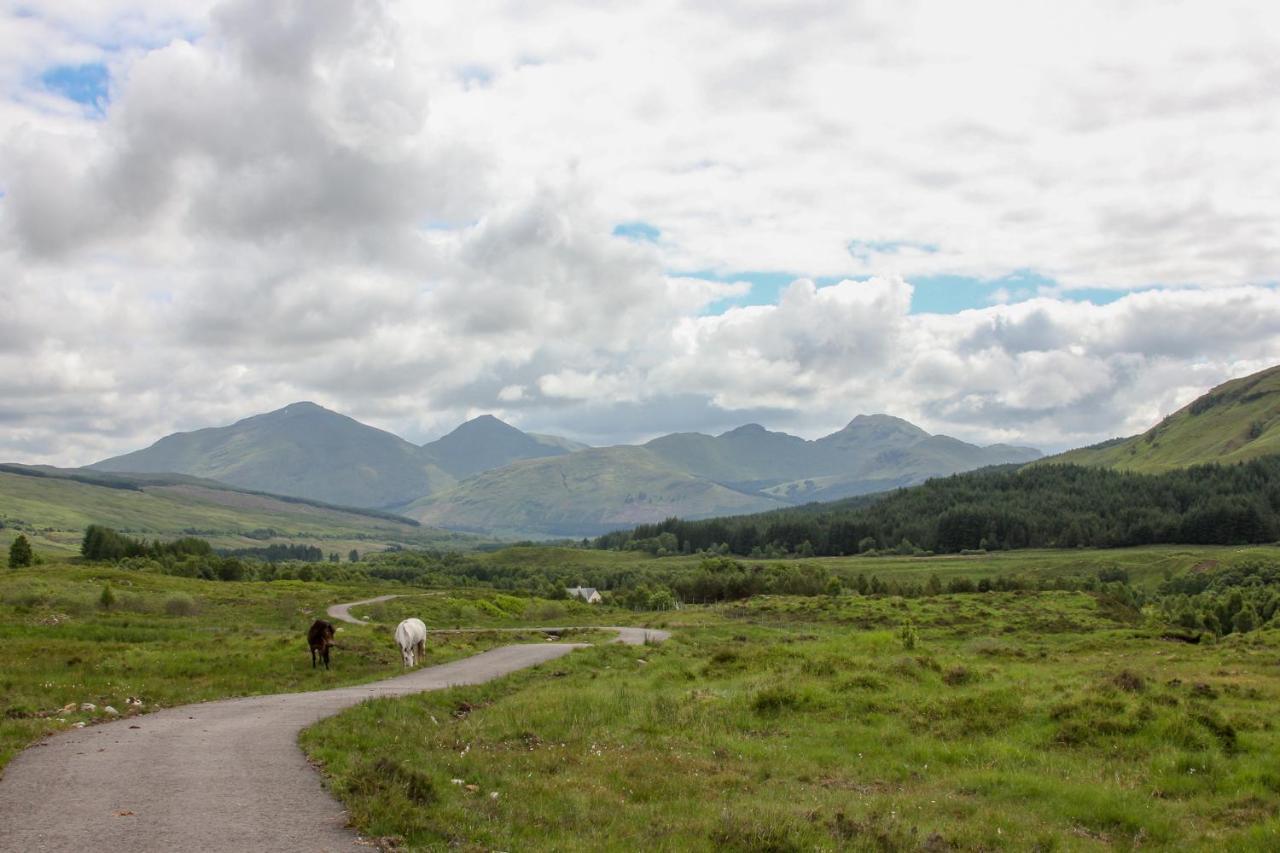 Hotel Trekker Hut Tyndrum Exterior foto